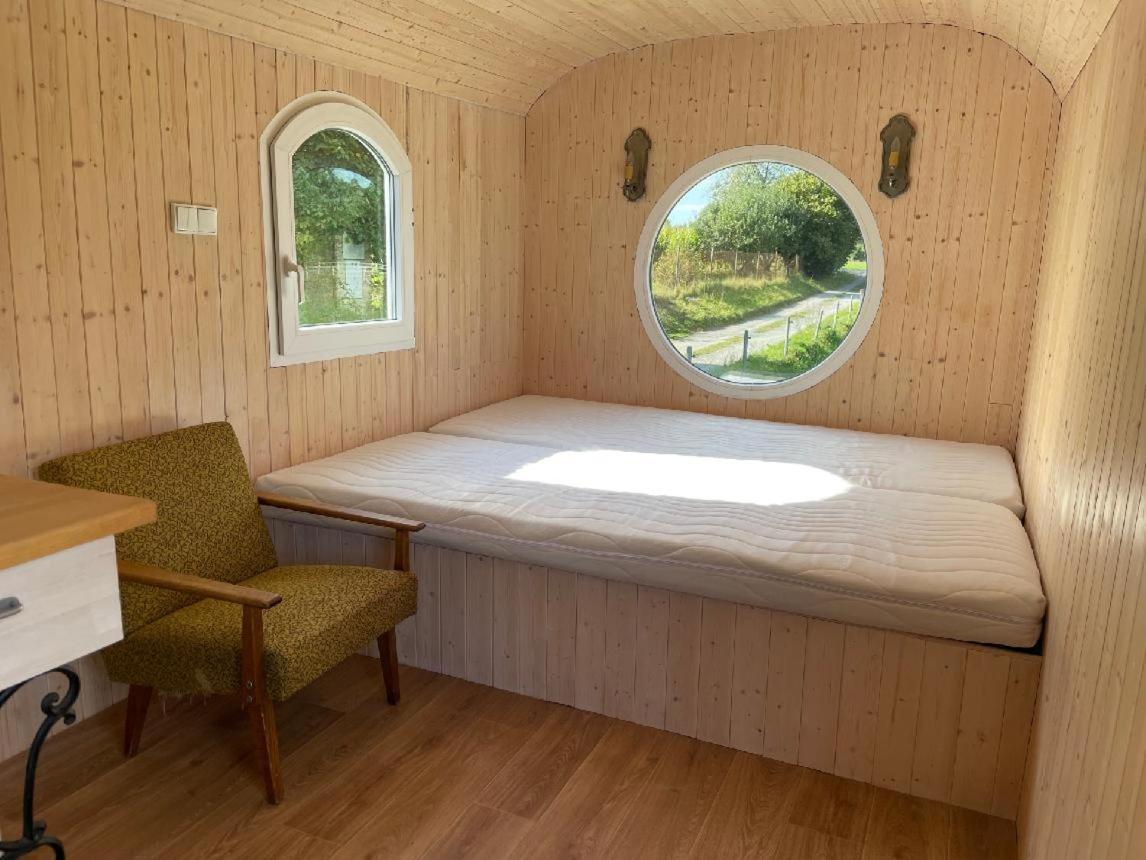 Glamping - Stylova Maringotka V Srdci Ladova Kraje, Pobliz Hlavniho Mesta Prahy Stribrna Skalice Zewnętrze zdjęcie
